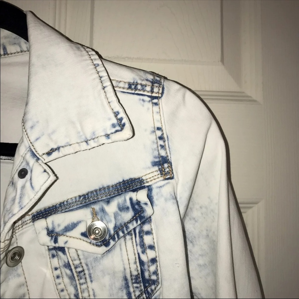 Jean Jacket - Picture 5 of 8